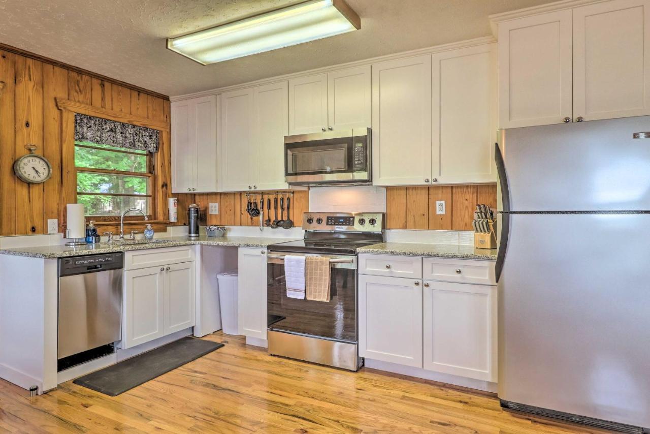 Waterfront Lake Martin Home With Grill And Beach! Eclectic Ngoại thất bức ảnh